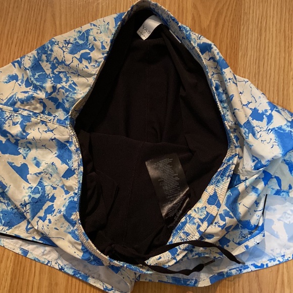 VAS blue & white lined bathing shorts size medium - Picture 3 of 7